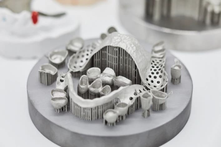 Role of Additive Manufacturing process in Dentistry – Advance Dental Export